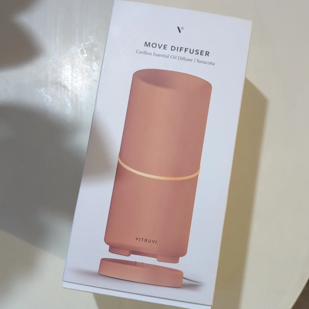 🆕 Vitruvi Move Diffuser Terracotta.